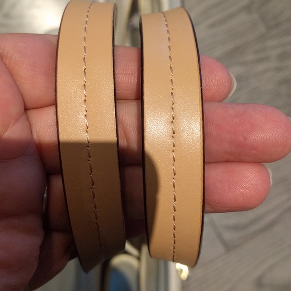 🌼 Beautiful genuine leather bag by Isaac Mizrahi - Picture 13 of 13